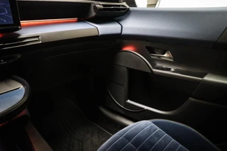 Lancia Ypsilon Edizione Cassina Limitata 51 kWh | NAVIGATIE | MASSAGE | DRAADLOZE LADER | DAB | 360 CAMERA / 39