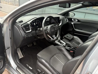 Kia ProCeed 1.5 T-GDi 160pk Automaat GT-PlusLine  SCHUIFDAK/JBL/CAMERA/DODEHOEK/AFN.TREKHAAK/18INCH / 29