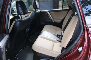Toyota RAV4 2.5 HYBRID AWD EXECUTIVE Trekhaak / Leder / Schuif/kantel dak / A. klep elctr. / 25