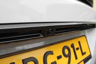 Peugeot 2008 1.2T Allure Pack  | Adaptieve cruise | BLIS | Camera | Led / 12