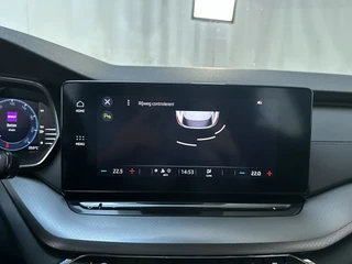 Škoda Octavia Combi 1.0 TSI 110pk Ambition Navigatie Parkeersensoren App-Connect DAB+ / 15