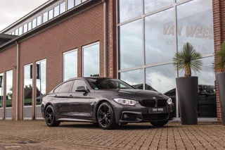 BMW 4-serie Gran Coupé 420i High Executive M Sport | Innovation pakket | Head-up display | LED adaptief | HiFi audio | Keyless entry | Shadow Line | Grootlichtassistent | Stoelverwarming / 9