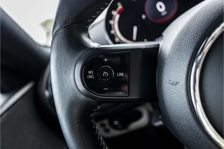 MINI Clubman 1.5 Cooper John Cooper Works  | Pano | 19" | Camera / 35