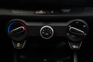 Kia Stonic 1.0 T-GDi MHEV ComfortLine  Carplay Trekhaak NAP! / 14