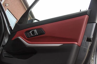 BMW 3-serie Touring 330e High Executive | 1e eigenaar | BTW auto | M-sport stuur | HiFi audio | Sportstoelen | Cruise control adaptief | Grootlichtassistent | Active Guard Plus / 34