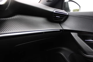 Peugeot 2008 1.2T Allure Pack  | Adaptieve cruise | BLIS | Camera | Led / 36