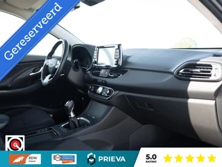 Hyundai i30 CW 1.0 T-GDI Essential 120PK | Dealer| Stoel- & Stuurverwarming | Camera | CarPlay / 19