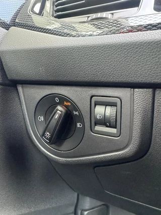 Volkswagen Taigo 1.0 TSI Life Business|Carplay|PDC|Navi|Stoelverwarming / 28