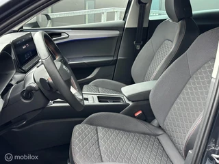 Seat Leon Sportstourer 1.5 eTSI FR Business / 6