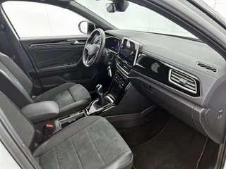 Volkswagen T-Roc 1.0 TSI R-Line | Camera | Adaptive Cruise | Stoelverwarming | CarPlay / 12