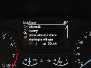 FORD FIESTA 1.1 TREND/AIRCO/PDC/16''LMV/CARPLAY/BLUETOOTH/LANE ASSIST/USB/ISOFIX/DAB/NAVI / 39