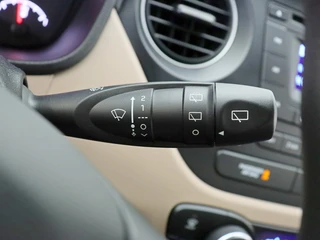 Hyundai i10 1.0i i-Motion / 24