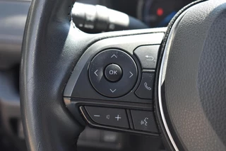 Toyota RAV4 2.5 Hybrid Dynamic BSM | Navigatie | Camera | 100% Toyota Onderhouden | 12 mnd BOVAG garantie | Whatsapp 06-53188999 / 14
