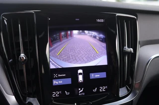 Volvo V60 T6 Recharge AWD R-Design / 52