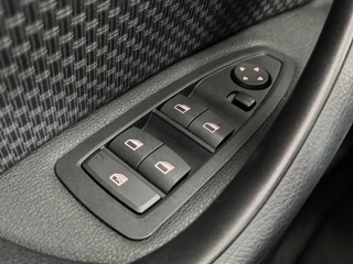 BMW X1 sDrive18iA High Executive | Cruise Control | Camera | Navigatie | Stoelverwarming | LM-Velgen | Climate Control | Elektrisch bedienbare Achterklep | PDC | LED Verlichting ( Vestiging - Vianen ) / 13
