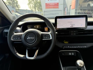 Jeep Avenger 100pk Altitude (Camera - Keyless Entry - Adaptieve Cruise Controle - Elektrische Klep - JBL - LED - 17"incl 4S - Automatische Airco - Navigatie) / 16