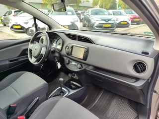 Toyota Yaris 1.5 Hybrid ASPIRATION 4S-BANDEN NAVI CRUISE CLIMA CAMERA BLUETOOTH NL-AUTO DEALER ONDERHOUDEN! / 2