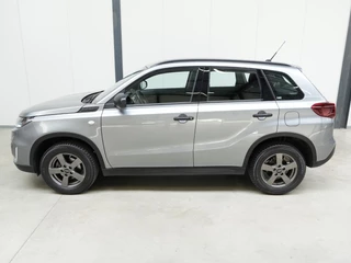 Suzuki Vitara 1.5 Select ✅Trekhaak✅Apple✅Android✅Cruise✅Clima✅Lane Ass.✅ / 25