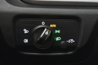 Audi A3 Sportback 30 TFSI Advance Sport S-Line Trekhaak Stoelverwarming Navi Virtual / 25
