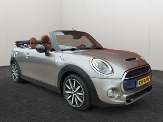 MINI Cooper S Cabrio 2.0 Chili Serious Business Automaat 192PK Leder Harman/Kardon / 2