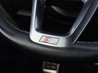 Audi A3 Sportback 45 TFSI e S edition Competition S-LINE - SOH 99% / 29