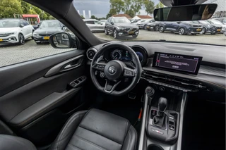 Alfa Romeo Tonale 1.5T Hybrid Veloce  | Elek. achterklep | Leder | NL auto / 21