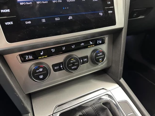Volkswagen Passat Variant 1.5 TSI Highline NAVI CARPLAY CRUISE LM ECC. / 34