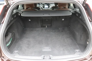 Volvo V60 2.0 T8 Twin Engine AWD Inscription (391PK) ORIG.NL/NW.PR73000/DEALERONDERH. / 61