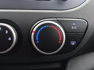 Hyundai i10 1.0i Comfort Navigatie | Dealer onderhouden | 1e Eigenaar / 34