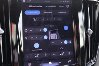 Volvo XC60 T6 Recharge AWD Plus Bright | Stoelverwarming | Trekhaak  | Parkeercamera | Panoramadak | Long Range |   Memory Stoelen | Keyless / 50