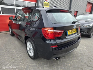 BMW X3 xDrive20i High Executive / 8
