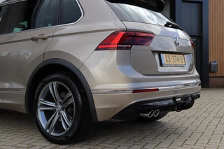 Volkswagen Tiguan 1.4 TSI ACT Highline Business R | Dealer Onderhouden | Led | Virtual | Stoelverwarming | Trekhaak | Carplay / 42