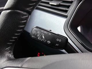 Seat ARONA 1.0 TSI Style Business Intense | Automaat | Navigatie | Airco | Parkeersensoren achter | BTW / 16