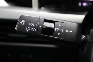 Opel Frontera 1.2 Turbo Hybrid Ultimate 7p. | Keyless Entry & Start | Winterpack | BLIS | Achteruitrijcamera / 15