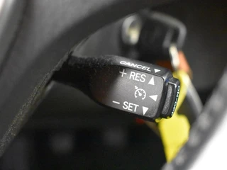 Toyota Auris 1.3 Now | Climatronic | Lichtmetaal | Cruise Control / 24