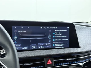 Kia EV6 Light 77.4 kWh SOH 100% | 3.000KM UNIEKE KM-STAND | KIA DEALER ONDERHOUDEN | 1E EIGENAAR | LEDEREN BEKLEDING | CAMERA | ADAPTIVE CRUISE | KIA GARANTIE TOT 10-2030 | BTW VERREKENBAAR / 37