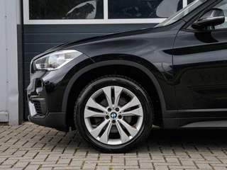 BMW X1 SDrive18i Executive | Automaat | Full LED | Navi | Climate control | Cruise control | PDC / 21