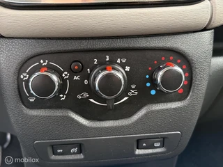 Dacia Lodgy 1.2 TCe Ambiance 5p. AIRCO PARKEERSENS. MISTLAMP / 19