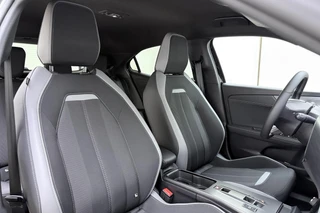 Opel Mokka Electric GS 54 kWh | Navigatie | Camera | Climate control | Stuurwielverwarming | Lichtmetalen velgen | Keyless | Cruise control adaptive / 14