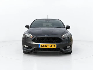 Ford Focus Wagon 1.5 Titanium NAVI - STOELVERWARMING / 9