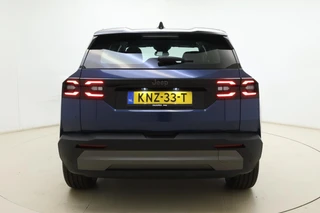 Jeep Compass Altitude 74 kWh | DEMO | 8 Jaar Speciale Garantie | Navigatie | Adapt. Cruise control | Climate control | Stoel- en stuurverwarming | Keyless | Zwart dak | 19" Lichtmetalen velgen / 12