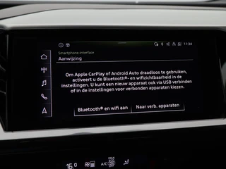 Audi Q4 e-tron 40 Launch edition S Competition 77 kWh 204 Pk | Stoelverwarming | Panorama dak | Adaptive Cruise | Matrix LED | Camera | CarPlay | 21 inch | 93.167 Km !! / 35