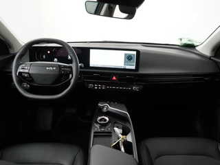 Kia EV6 Light Edition 63 kWh  - Stoel-/stuurverwarming - Apple CarPlay/Android Auto - Navigatie - Cruise Control - Fabrieksgarantie tot 03-2032 / 35