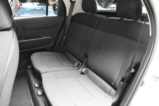 Hyundai Inster 49 kWh Evolve Sky + Winter en Tech pack / 14