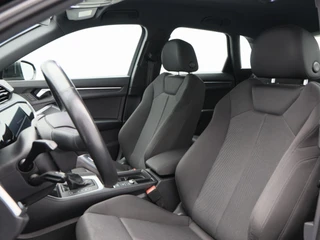 Audi Q3 45 TFSi 245 Pk e Business Edition | Cruise Control | Climatronic | Navigatie | CarPlay | 18 Inch | 160.524 Km !! / 22