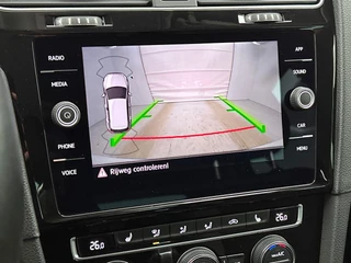 Volkswagen Golf 1.5 TSI Highline Business | Automaat | Adaptive Cruise | CarPlay | Stoelverwarming | Camera / 22