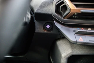 Dacia Duster extreme hybrid 140 I Automaat I Navigatie / 32