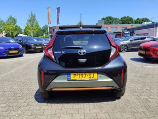 Toyota Aygo X LIMITED AUTOMAAT CABRIO NL-AUTO 18"LM-VELGEN PRIVACY-GLASS JBL-AUDIO HALF-LEDER STOELVERW. / 36