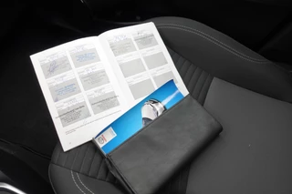 Toyota Yaris 1.5 Hybrid Aspiration  | 1ste eigenaar | Camera | Climate control | / 31