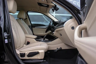 BMW X3 xDrive30e High Executive | 1e eigenaar | Dealer onderhouden | HiFi audio | LED adaptief | Trekhaak elektrisch | Stoelverwarming | DAB | Cruise control | Grootlichtassistent / 15